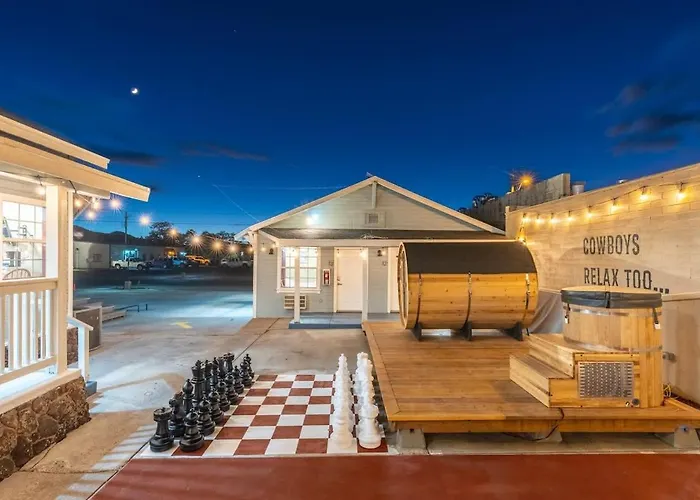 The Cowboy Social Unit 1 Hotel *